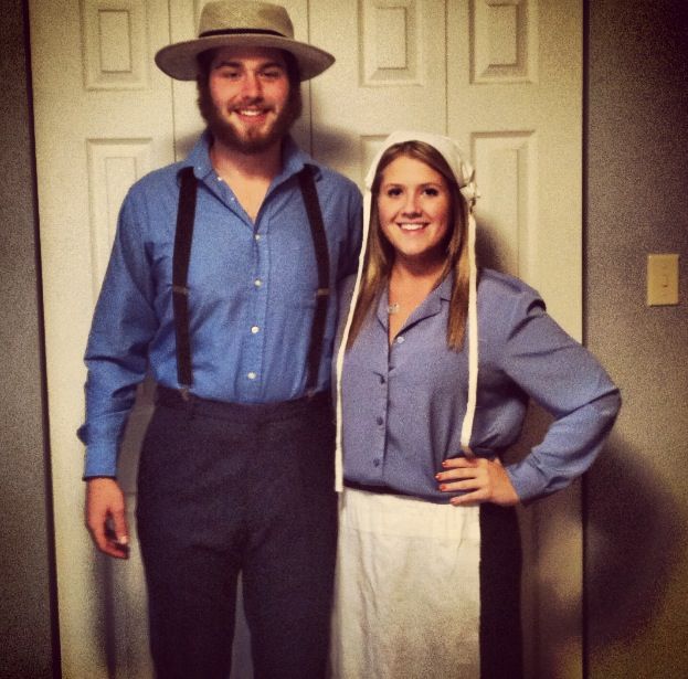 Easy DIY Amish couple costume