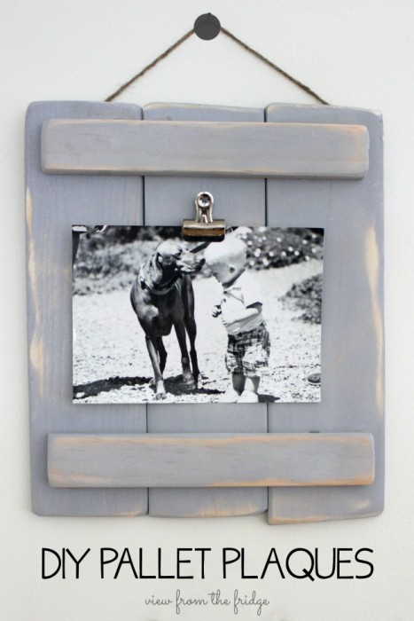 diy_pallet_plaques_bw