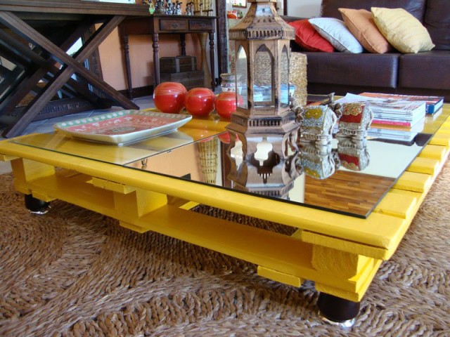 wooden-crate-coffee-table