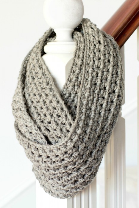 Basic Chunky Infinity Scarf Crochet Pattern 5