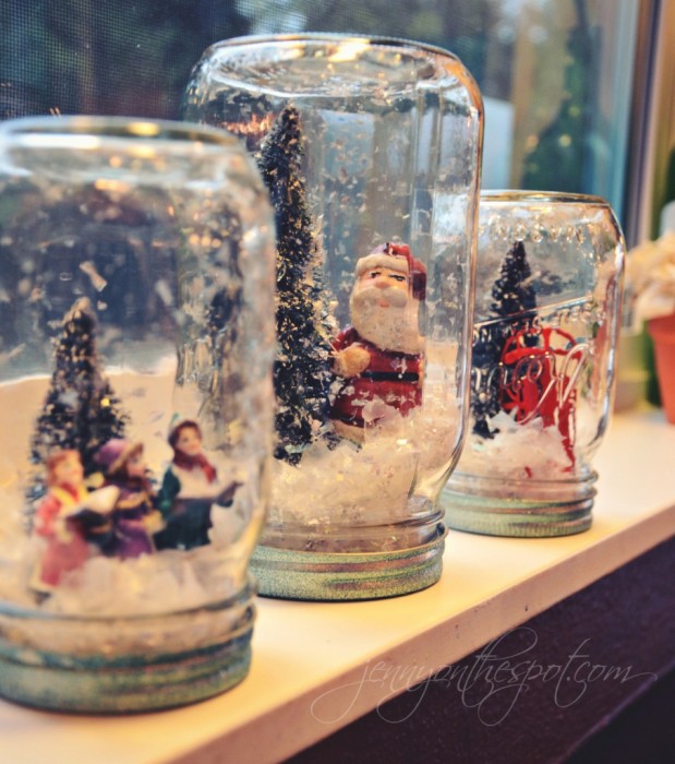 snowglobe3.jpg-906x1024