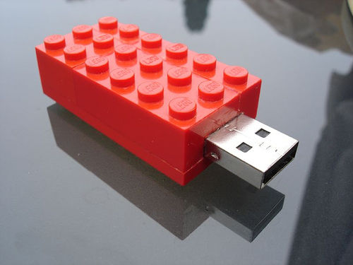 usbstick-lego