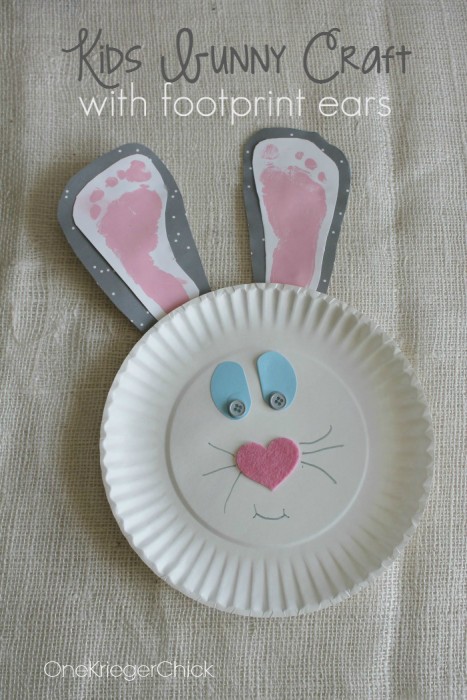Make-a-bunny-with-kids-footprints-for-ears