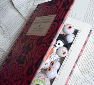 creative-ideas-using-books-hollow-book-project-stash-book-upcycling-diy-300x272