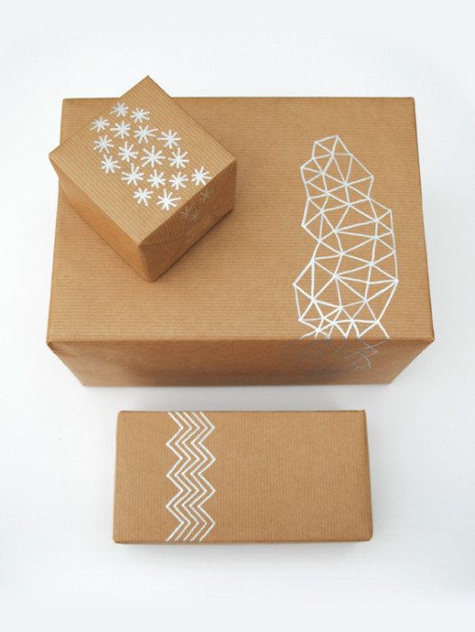 hand-drawn-giftwrap