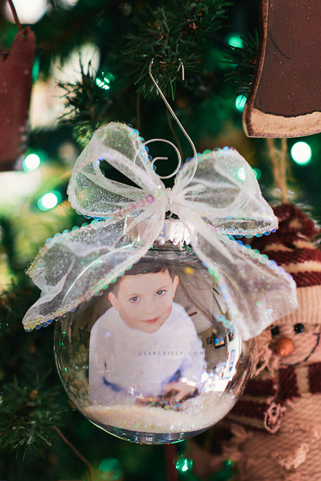 DIY Round Photo Ornament