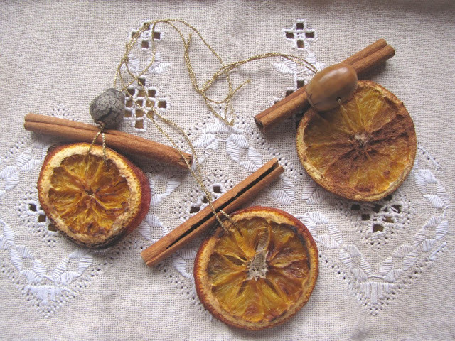 Dried Orange and Cinnamon Sticks Ornaments