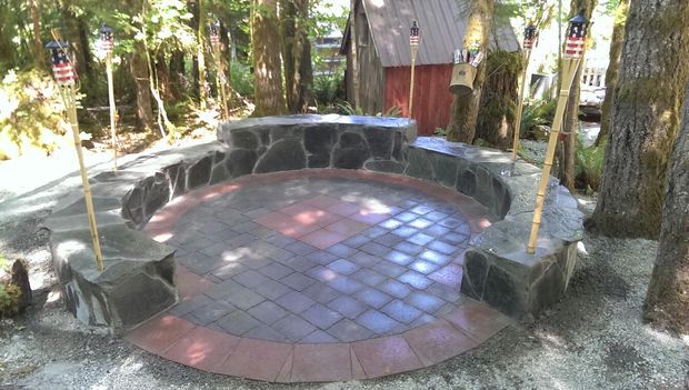 How to make a Stone Patio Fire Pit