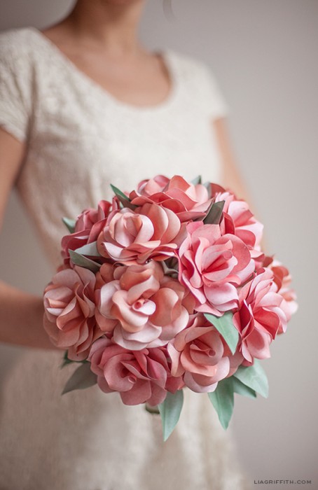 DIY Paper Rose WeddingBouquet1