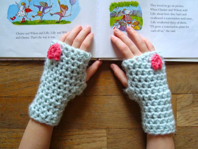 Valentine Mitts