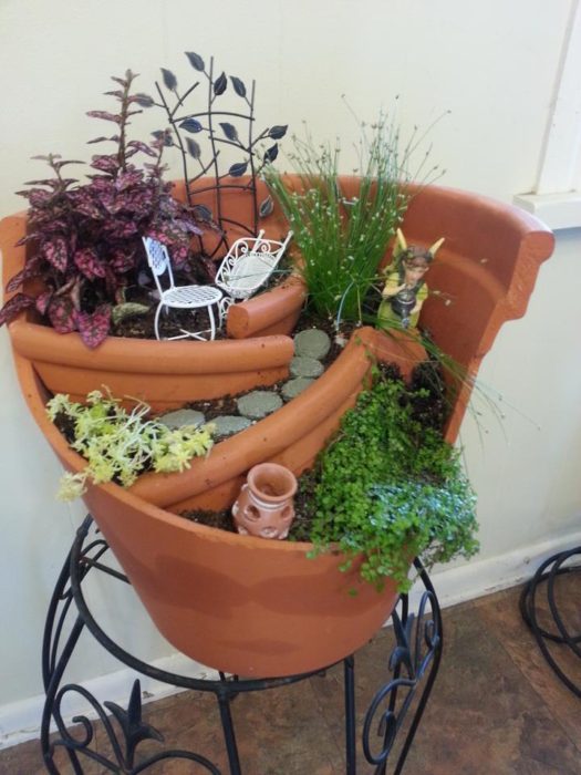 Broken Pot Garden