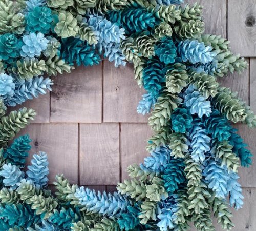 How to Make a Wreath from Pinecones