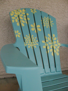 Spray Paint and Stencil a Plastic Adirondack Chair