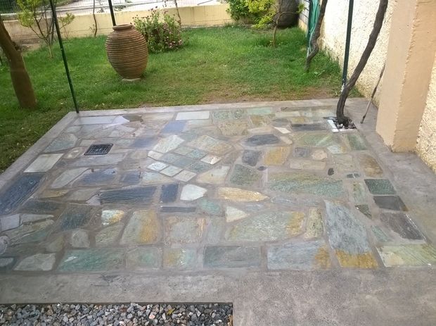 Custom Flagstone Backyard Patio