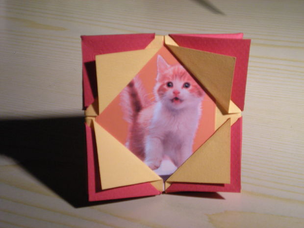 How to make an origami picture frame