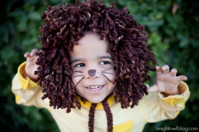 Last Minute No Sew Lions Mane Halloween Costume