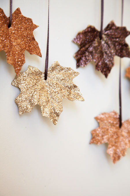 diy-glitter-leaf-garland