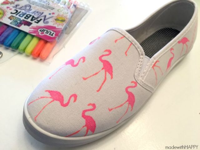 diy-flamingo-shoes