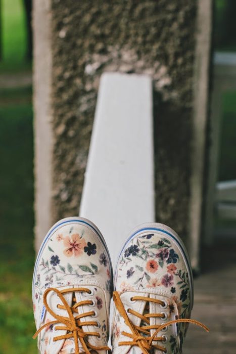 floral-vans-restyle-diy