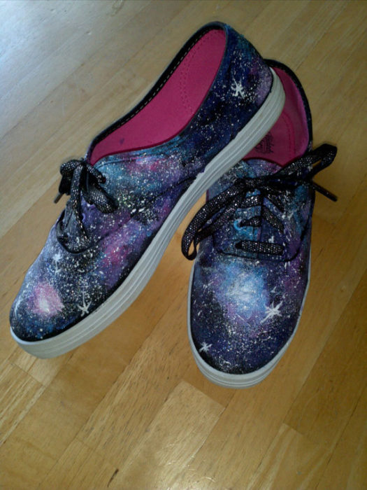 galaxy-shoes-handpainted-sneakers