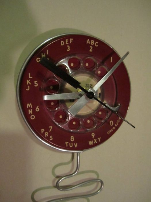 rotary-phone-clock