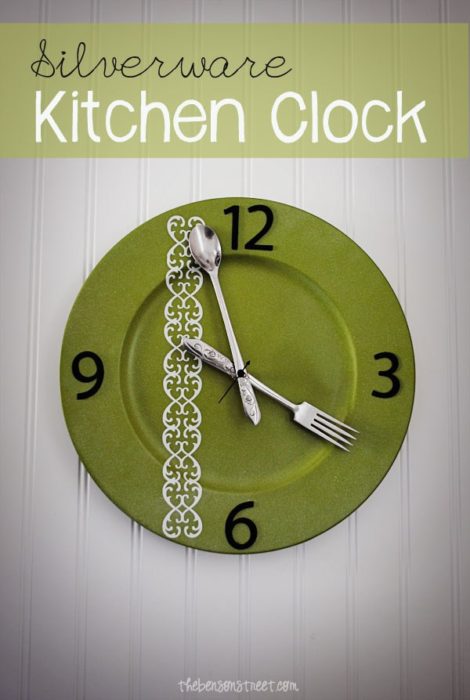 silverware-kitchen-clock