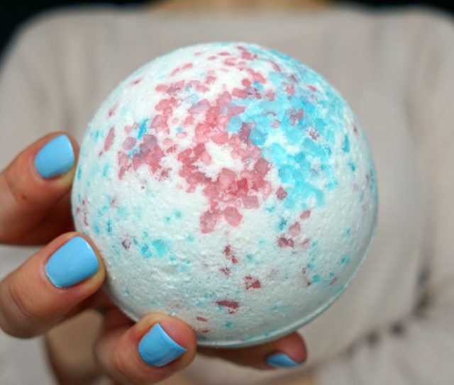 bath-bombs-with-epsom-salts