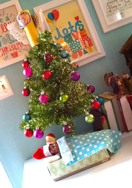 christmas-tree-elf