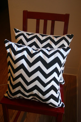 diy-chevron-pillows