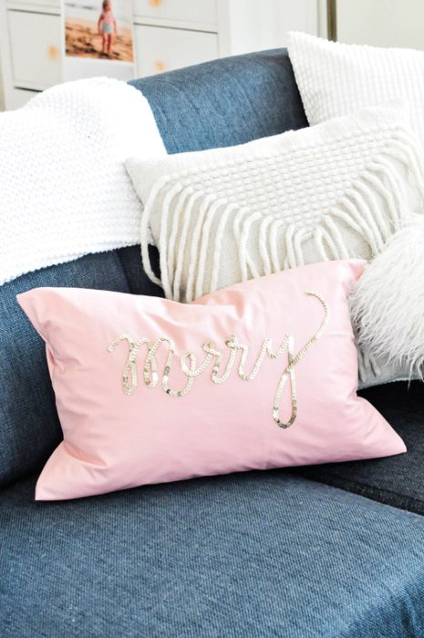 diy-holiday-sequin-pillows