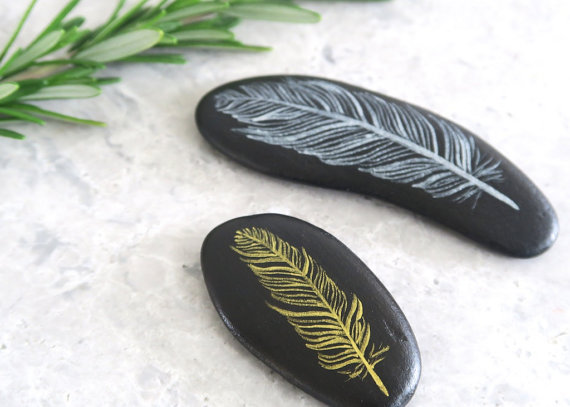 feather-rock-art