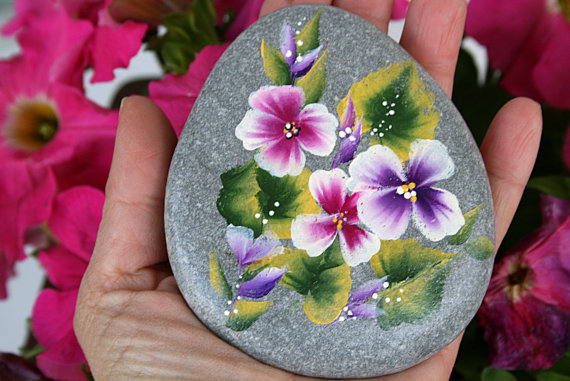 hand-painted-stone