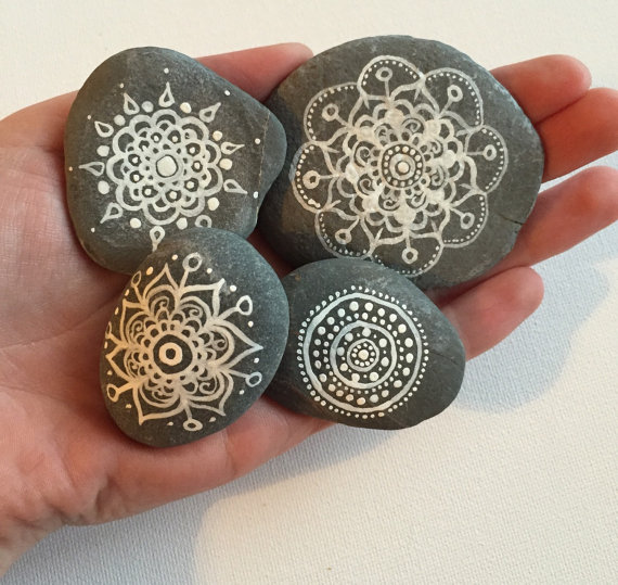 henna-painted-stones