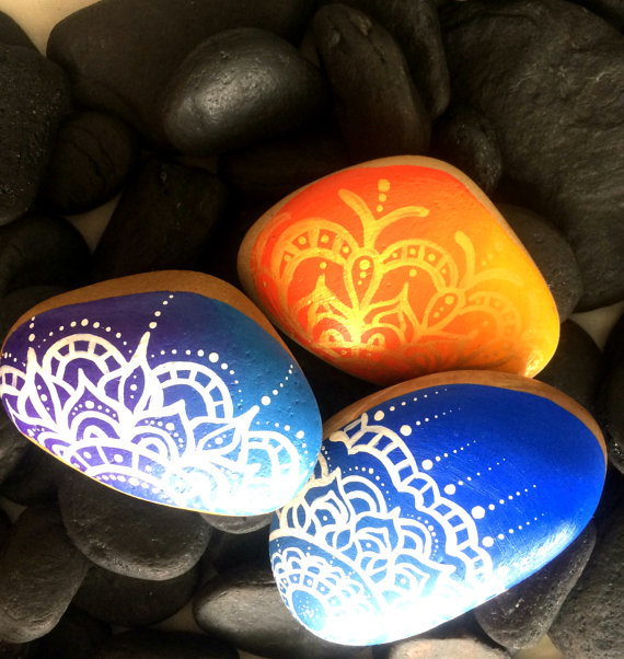 painted-mandala-stones